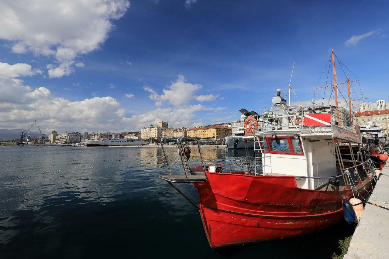 Nelly Apartment Rijeka Eksteriør billede